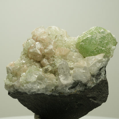 Quarz, Prehnit, Calcit, Analcim, Epidot auf Matrix Streep Mine, Namibia 73*62*39mm #14683