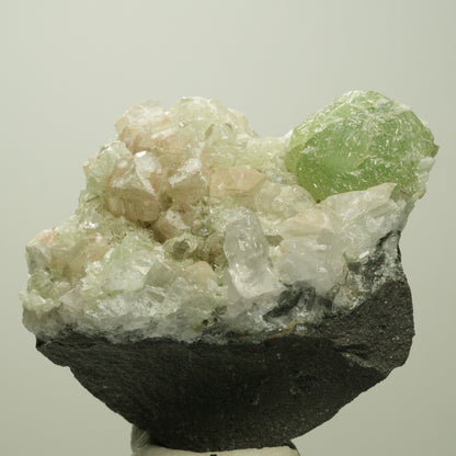 Quarz, Prehnit, Calcit, Analcim, Epidot auf Matrix Streep Mine, Namibia 73*62*39mm #14683