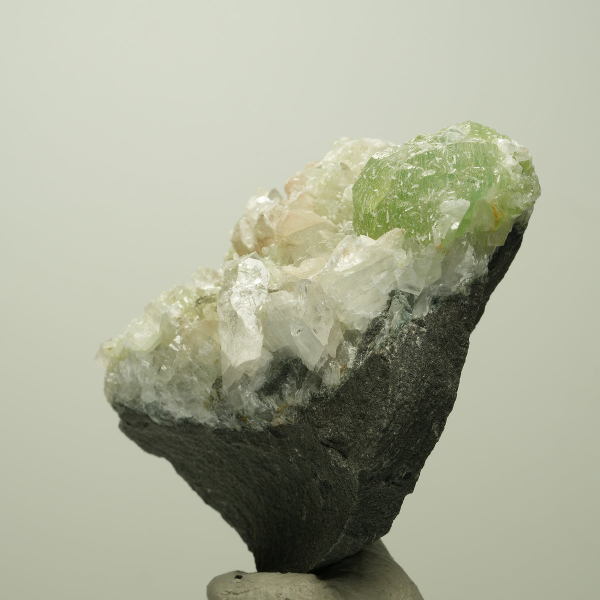 Quarz, Prehnit, Calcit, Analcim, Epidot auf Matrix Streep Mine, Namibia 73*62*39mm #14683