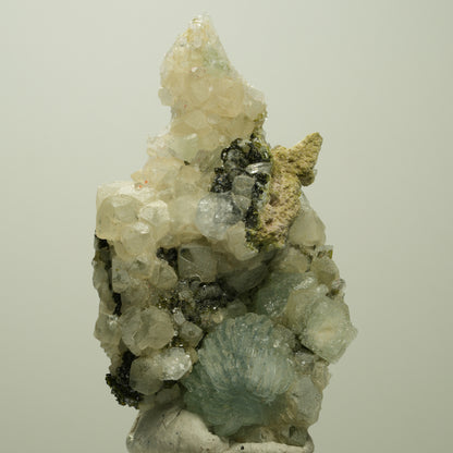 Quarz, Prehnit, Calcit, Analcim, Epidot auf Matrix Streep Mine, Namibia 80*45*24mm #14687