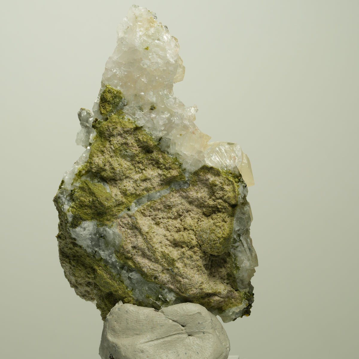 Quarz, Prehnit, Calcit, Analcim, Epidot auf Matrix Streep Mine, Namibia 80*45*24mm #14687