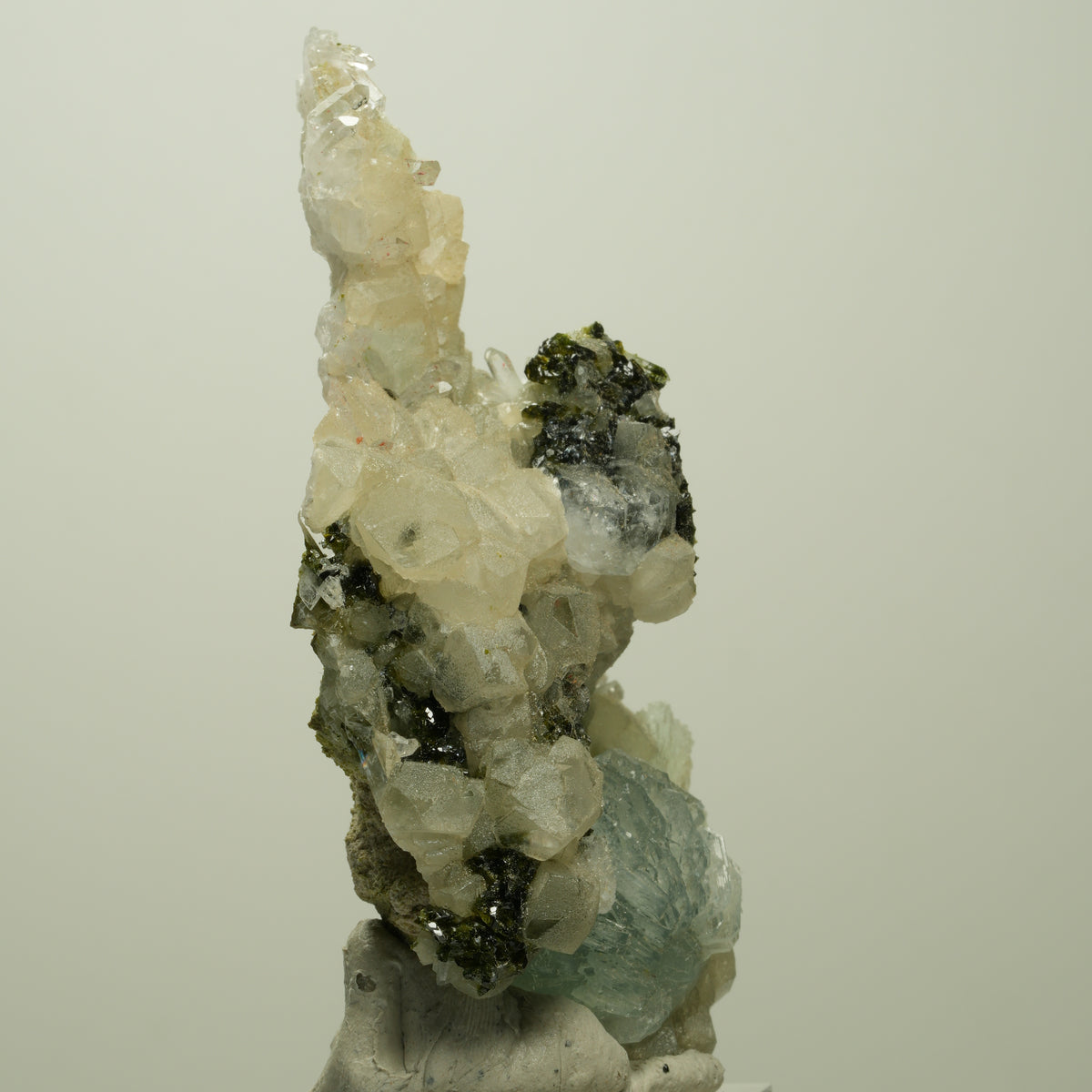 Quarz, Prehnit, Calcit, Analcim, Epidot auf Matrix Streep Mine, Namibia 80*45*24mm #14687