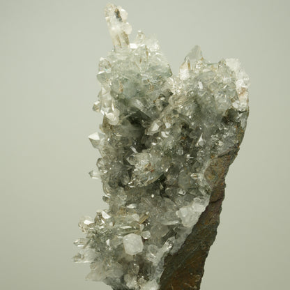 Starburst Quarz, Analcim, Epidot auf Matrix Streep Mine Goboboseb Namibia 97*62*39mm #14690