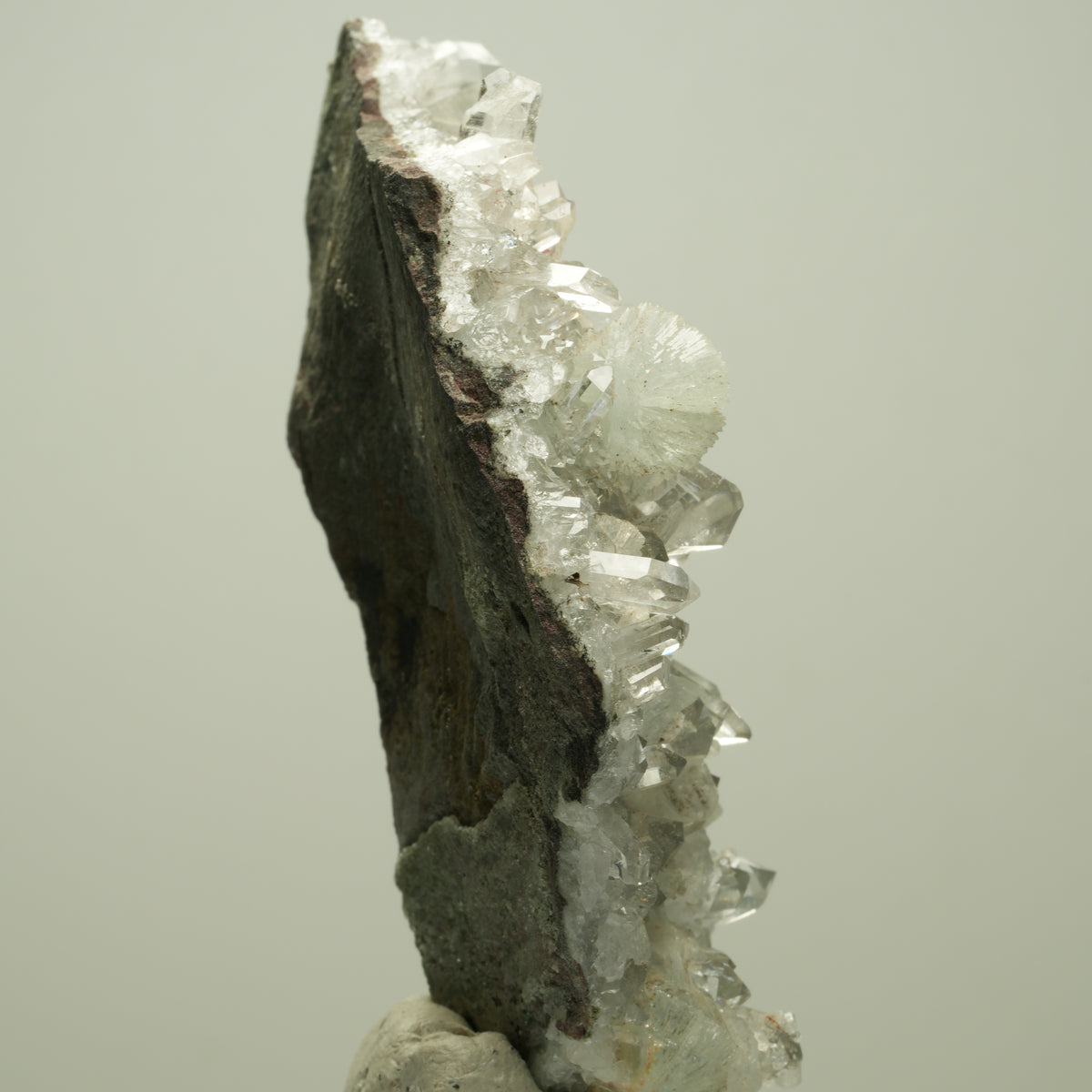 Harlekin Starburst Quarz, Prehnit, Analcim, Epidot, Matrix Streep Mine, Namibia 82*61*25mm #14702