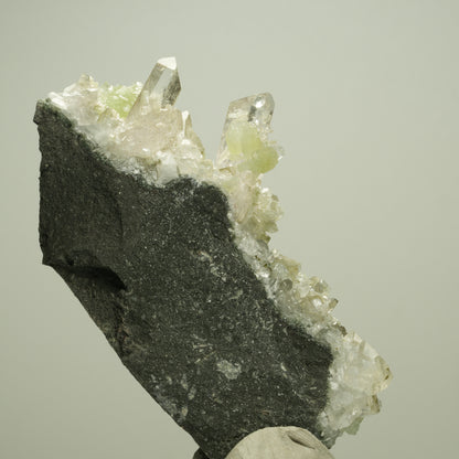 Starburst Quarz, Prehnit, Calcit, Analcim, Epidot, Matrix Streep Mine, Namibia 84*53*39mm #14708