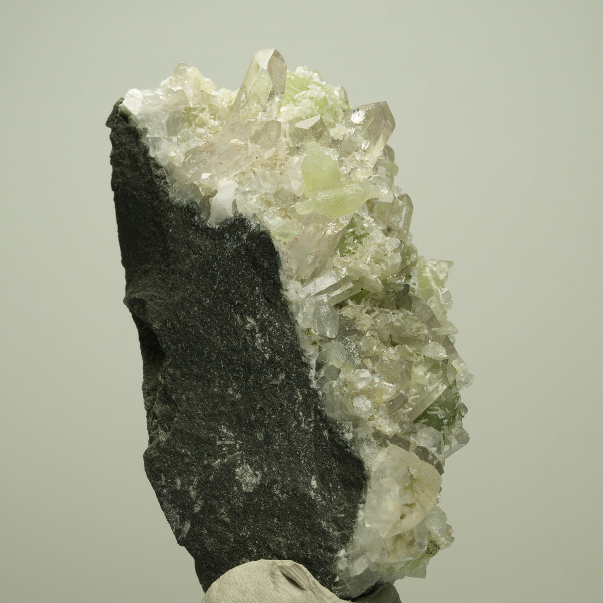 Starburst Quarz, Prehnit, Calcit, Analcim, Epidot, Matrix Streep Mine, Namibia 84*53*39mm #14708