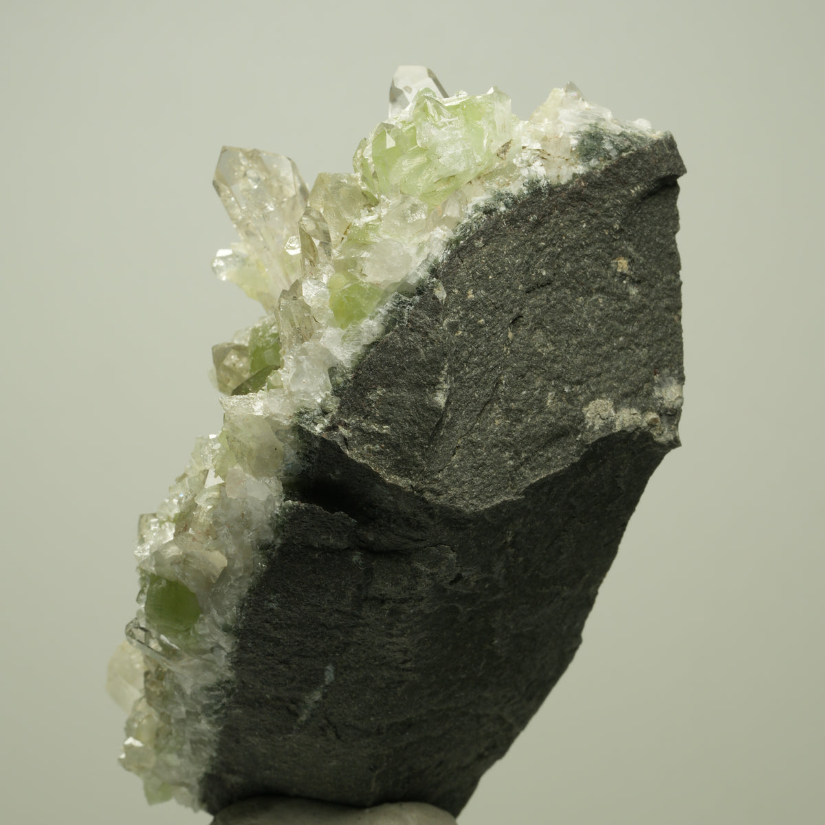 Starburst Quarz, Prehnit, Calcit, Analcim, Epidot, Matrix Streep Mine, Namibia 84*53*39mm #14708