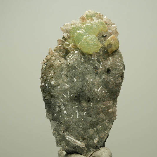 Harlekin Starburst Quarz, Prehnit, Analcim, Epidot, Matrix Streep Mine, Namibia 84*42*40mm #14711