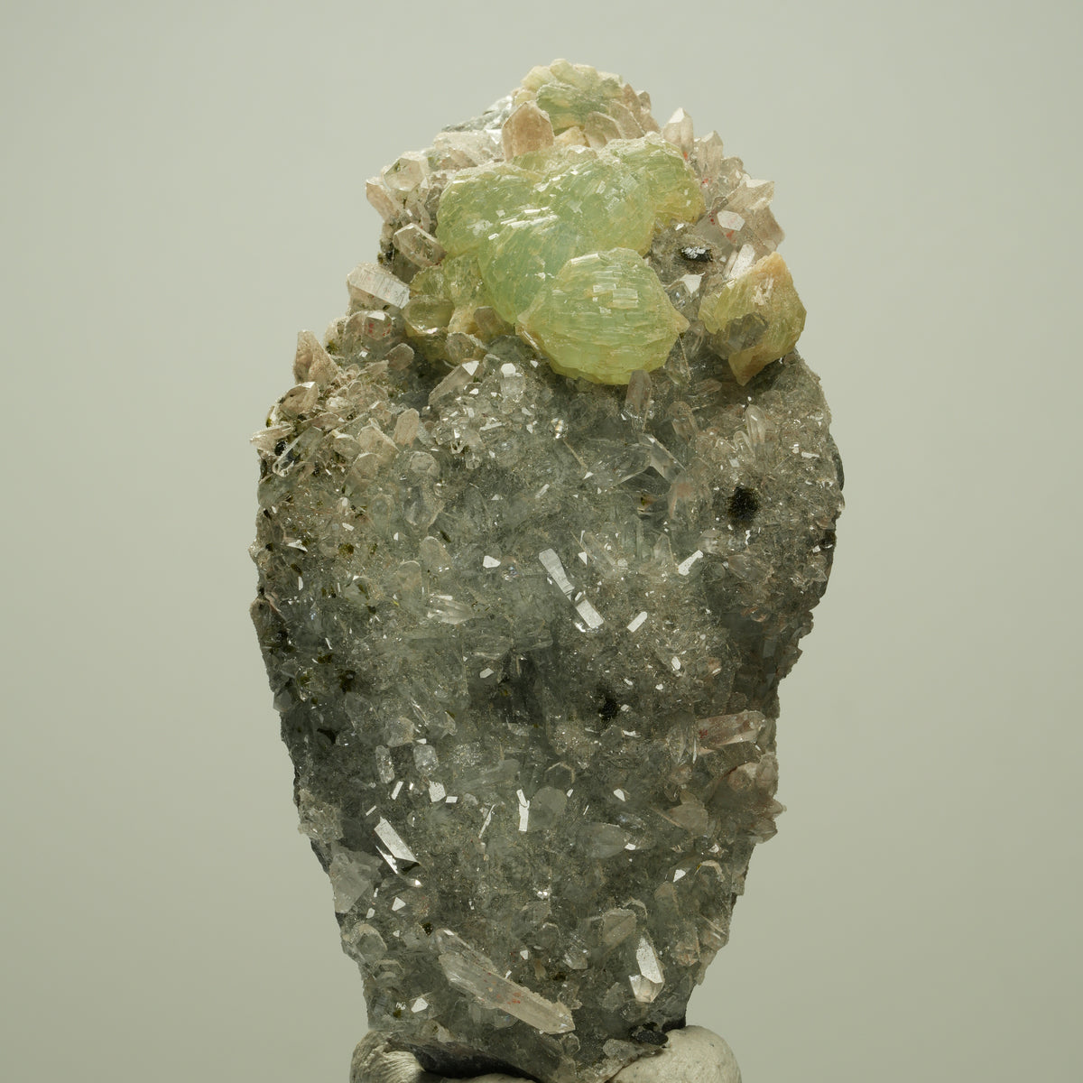 Harlekin Starburst Quarz, Prehnit, Analcim, Epidot, Matrix Streep Mine, Namibia 84*42*40mm #14711