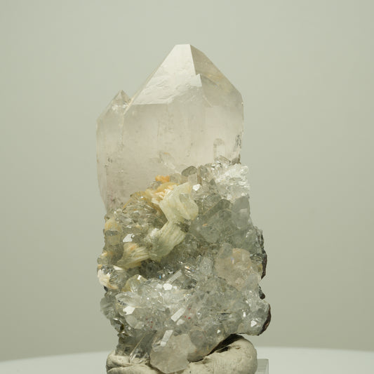 Harlekin Starburst Quarz, Prehnit, Calcit, Epidot, Matrix Streep Mine, Namibia 85*36*37mm #14713