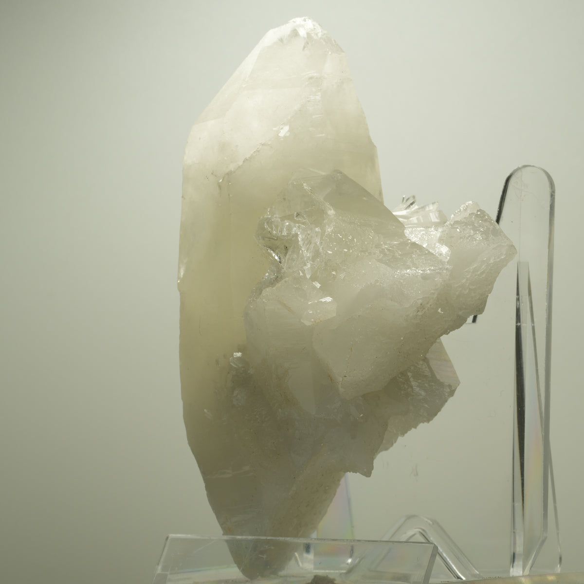 Große Bergkristall, Quarz Stufe Unbekannt 108*78*53mm #14717