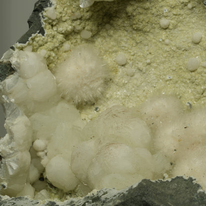XXL Okenit-Geode auf Basaltgestein  Malad, Mumbai, MH, Indien 175*135*78mm #14721