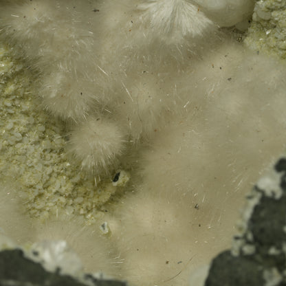 XXL Okenit-Geode auf Basaltgestein  Malad, Mumbai, MH, Indien 175*135*78mm #14721