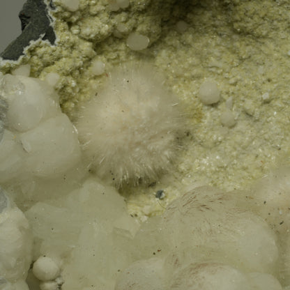 XXL Okenit-Geode auf Basaltgestein  Malad, Mumbai, MH, Indien 175*135*78mm #14721