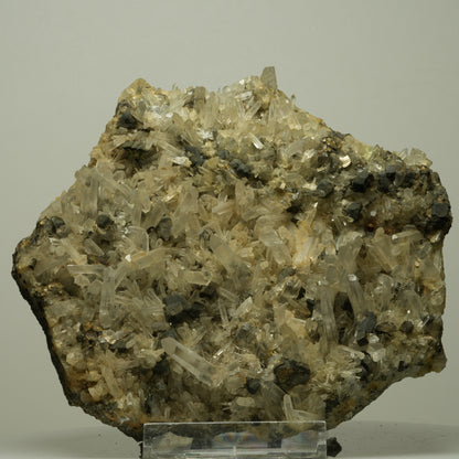 XL Bergkristall-Stufe mit Pyrit und dunklen Erzkristallen Unbekannt 146*134*69mm #14722