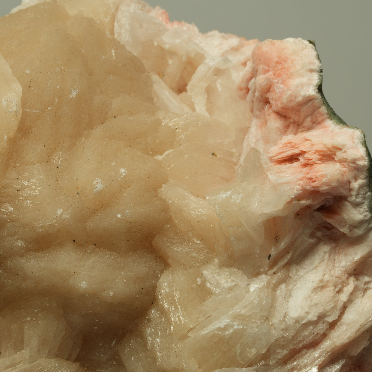 XL Stilbit-Geode mit Seladonit Poona, Indien 116*105*66mm #14723
