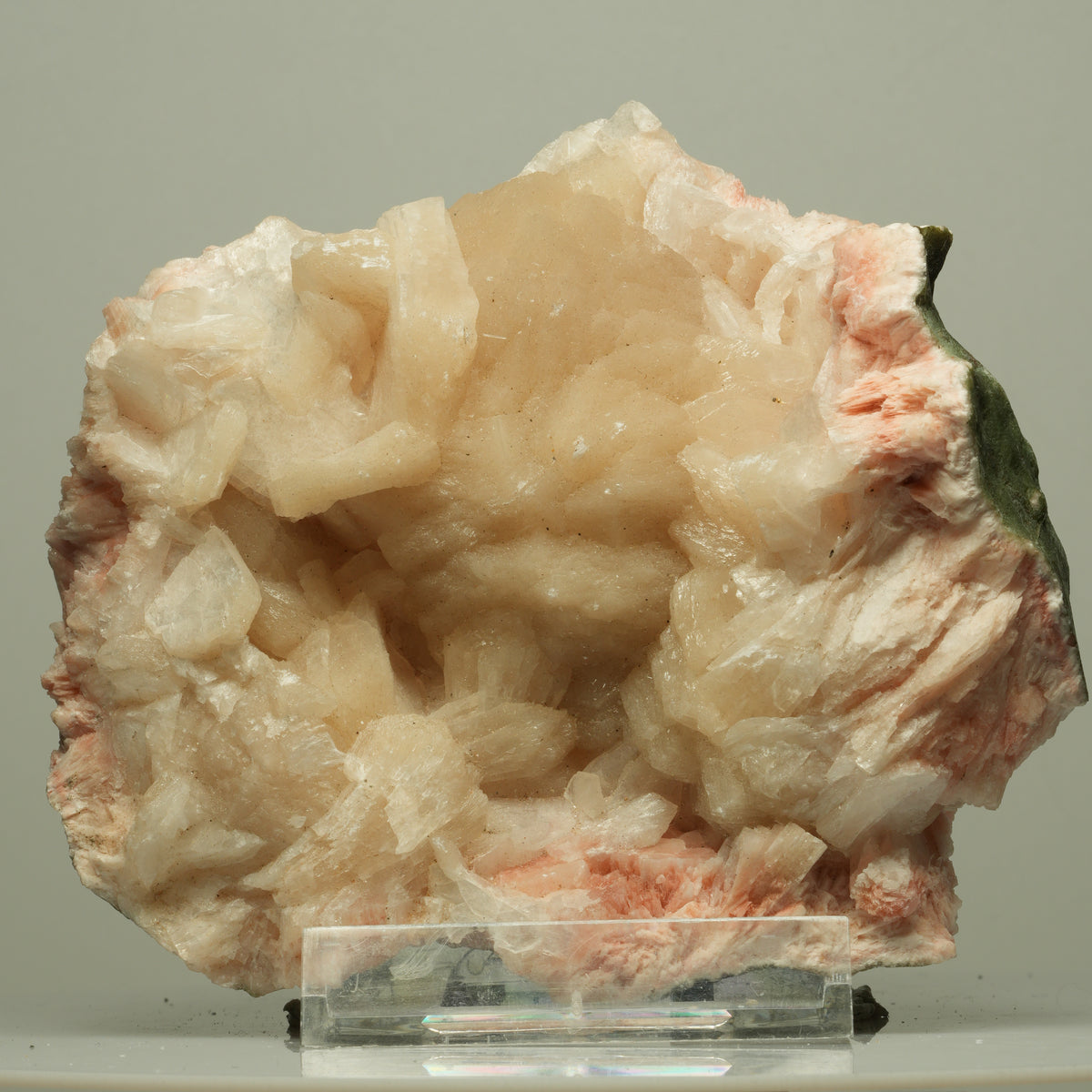 XL Stilbit-Geode mit Seladonit Poona, Indien 116*105*66mm #14723