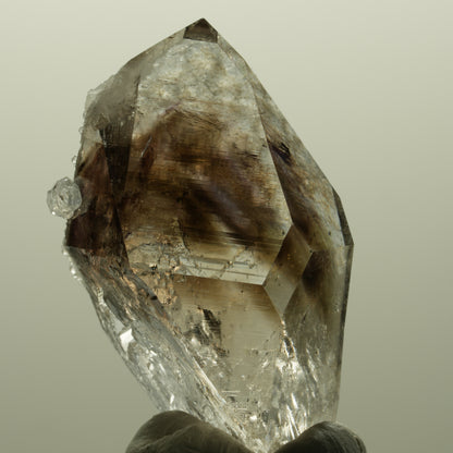 Harlekin Lemurian Phantom Amethyst mit Analcim Streep Mine, Goboboseb, Namibia 51*30*25mm #14809