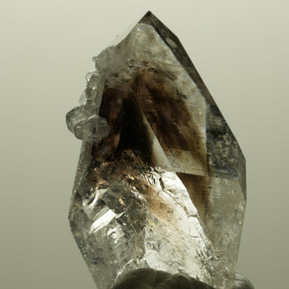 Harlekin Lemurian Phantom Amethyst mit Analcim Streep Mine, Goboboseb, Namibia 51*30*25mm #14809