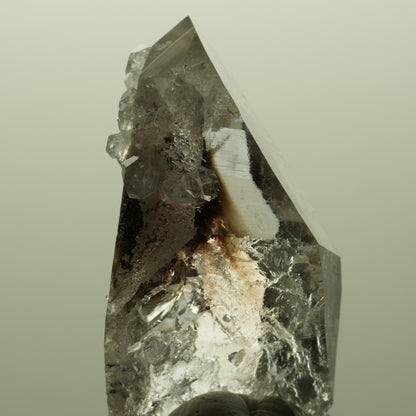 Harlekin Lemurian Phantom Amethyst mit Analcim Streep Mine, Goboboseb, Namibia 51*30*25mm #14809