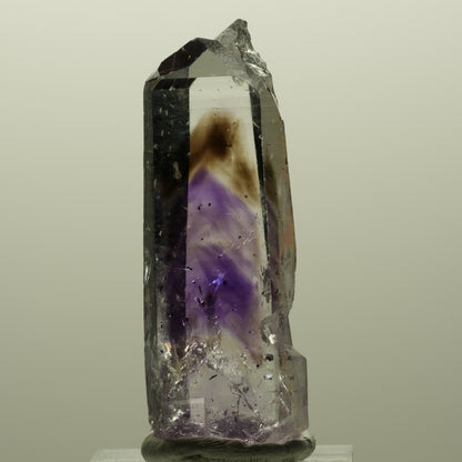 Harlekin Lemurian Skelett Phantom Amethyst Streep Mine, Goboboseb, Namibia 50*17*11mm #14810