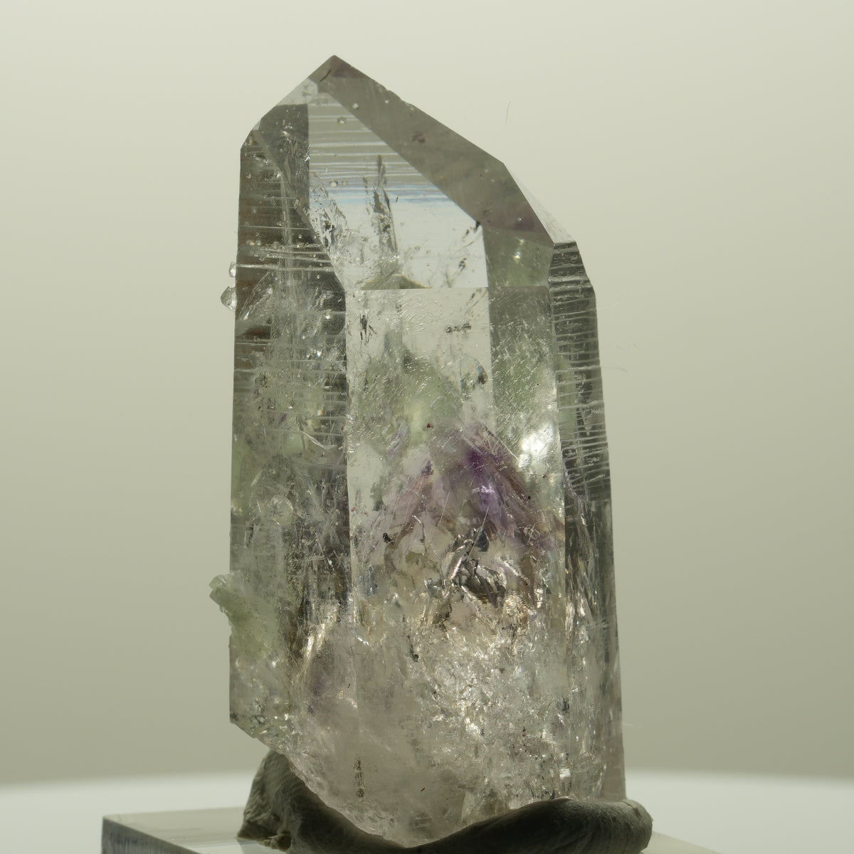 Harlekin Lemurian Phantom Amethyst mit Analcim, Prehnit Streep Mine, Namibia 47*21*25mm #14822