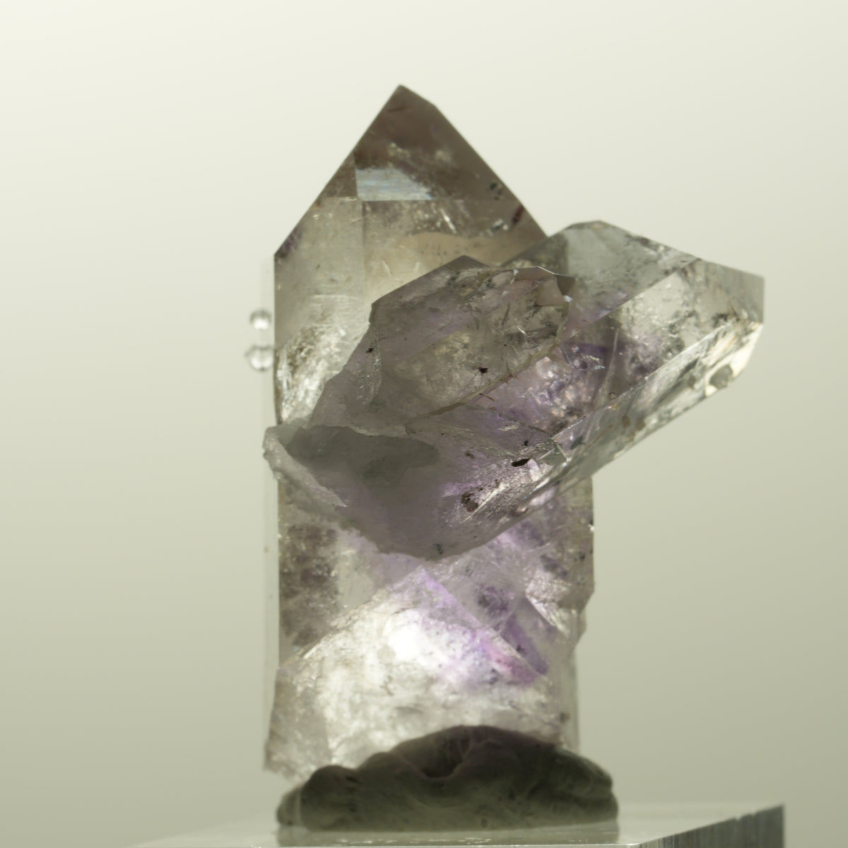 Harlekin Lemurian Phantom Amethyst mit Analcim Streep Mine, Goboboseb, Namibia 42*32*31mm #14853