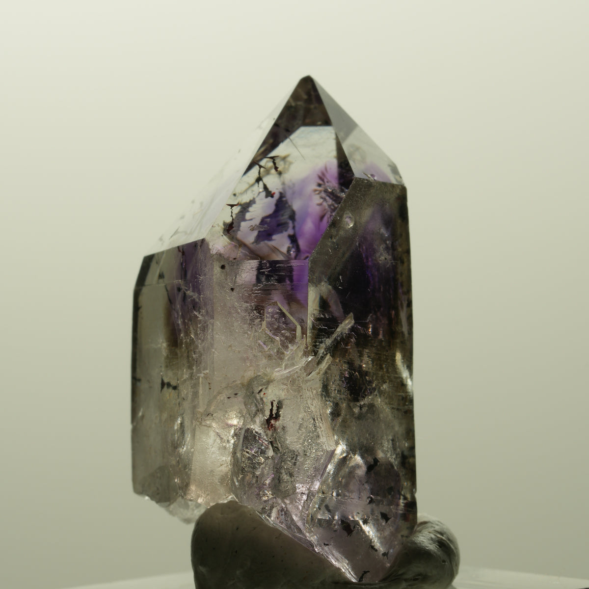 Harlekin Lemurian Phantom Amethyst mit Analcim Streep Mine, Goboboseb, Namibia 35*22*16mm #14866