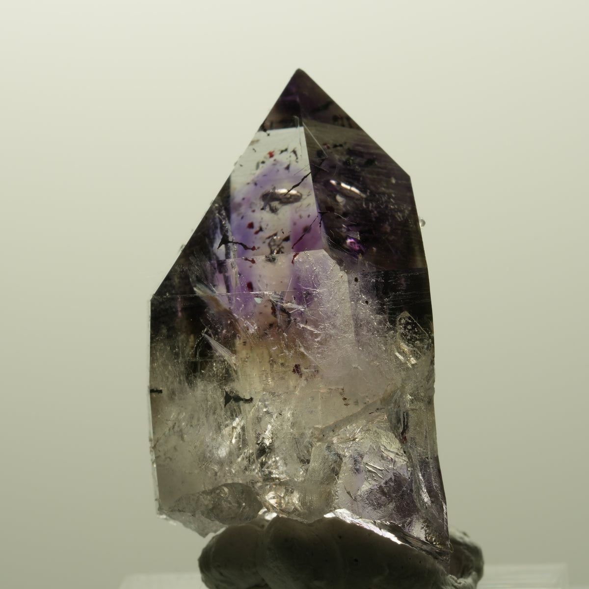 Harlekin Lemurian Phantom Amethyst mit Analcim Streep Mine, Goboboseb, Namibia 35*22*16mm #14866