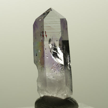 Harlekin Lemurian Phantom Amethyst mit Analcim Streep Mine, Goboboseb, Namibia 36*13*13mm #14867