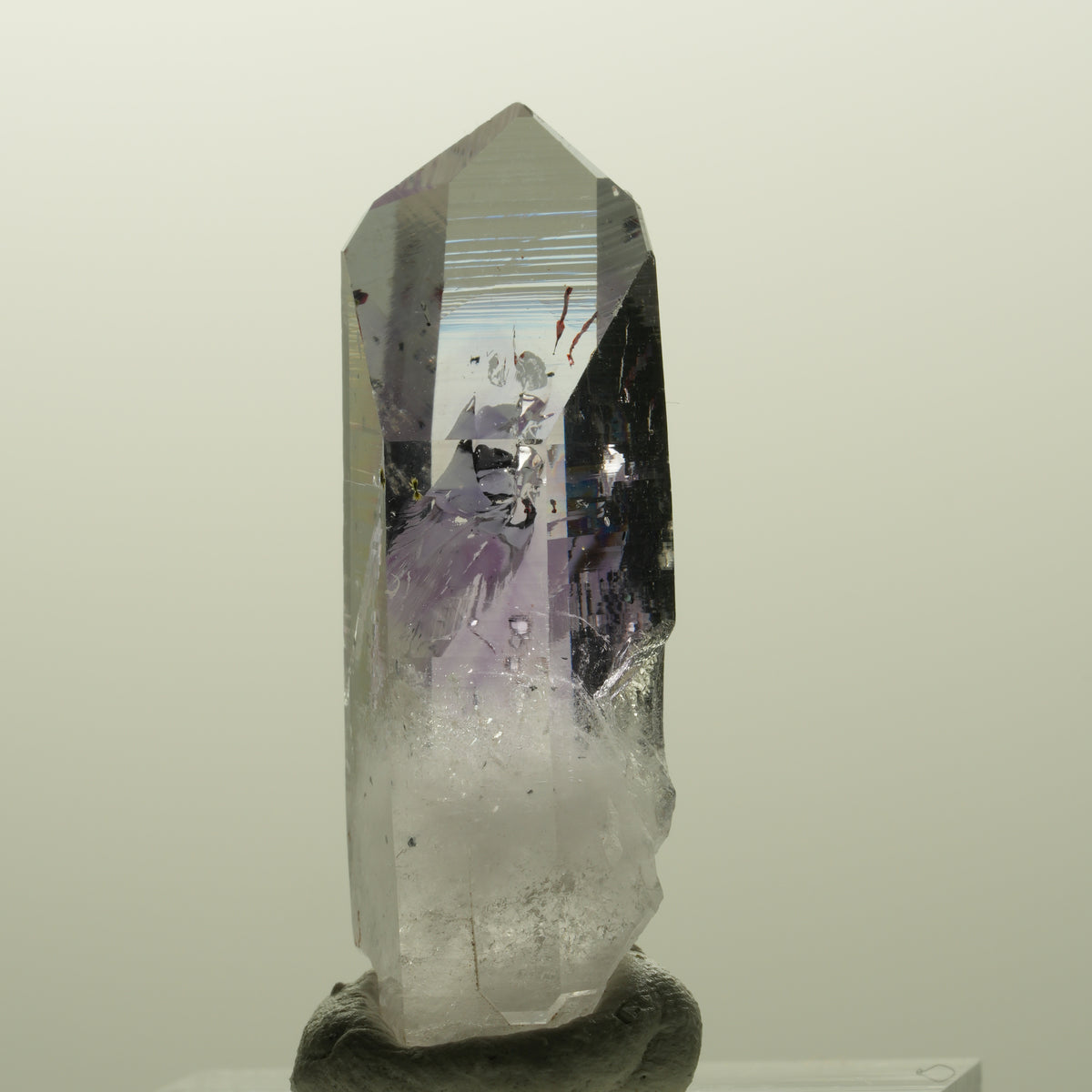 Harlekin Lemurian Phantom Amethyst mit Analcim Streep Mine, Goboboseb, Namibia 36*13*13mm #14867