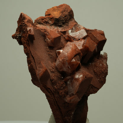Calcit-Kristallstufe mit roter Hämatit-Kruste auf Matrix Unbekannt 90*76*32mm #14874