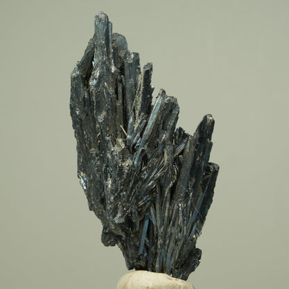 Stibnit, Antimonit Xikuangshan Mine, Lengshuijiang, Hunan, China 74*36*24mm #14877