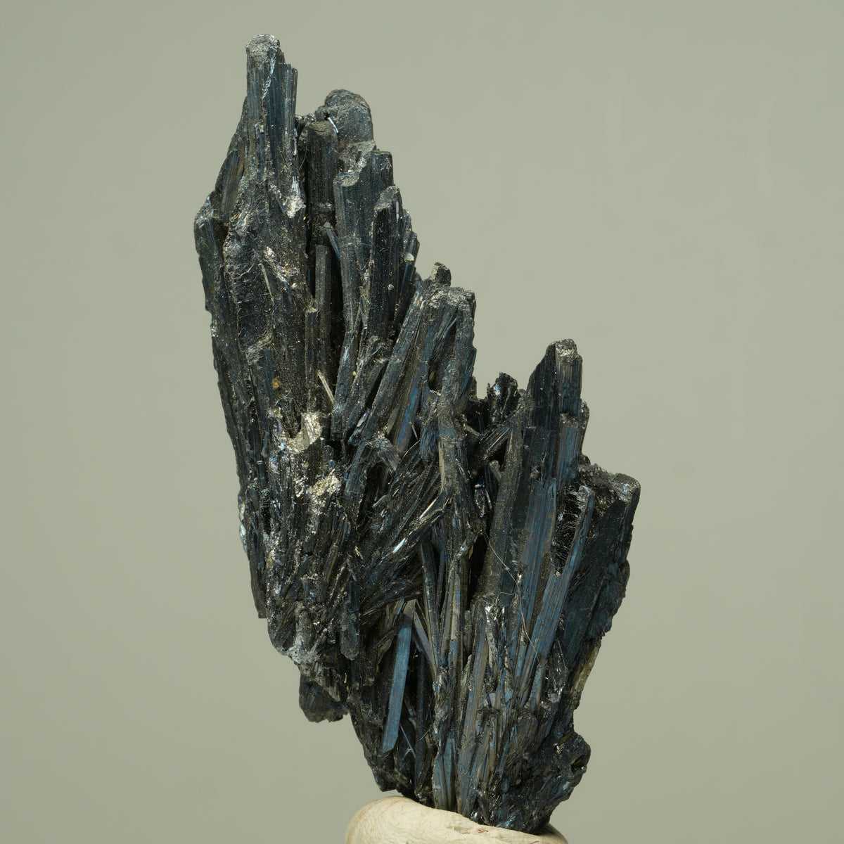Stibnit, Antimonit Xikuangshan Mine, Lengshuijiang, Hunan, China 74*36*24mm #14877