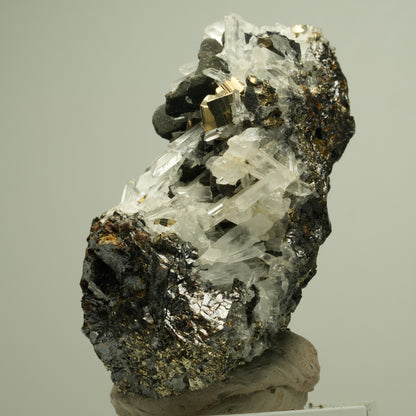 Bergkristall mit Pyrit auf Sphalerit-Matrix Madan Ore Field, Rhodope, Bulgaria 73*66*38mm #14878