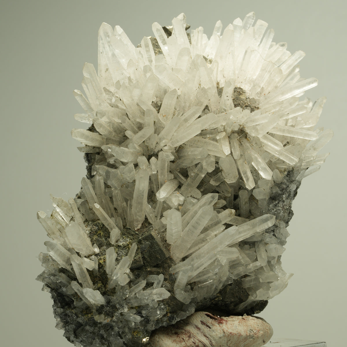 Nadelquarz-Kristallstufe auf Erzmatrix Madan Ore Field, Rhodope, Bulgaria 85*63*34mm #14879