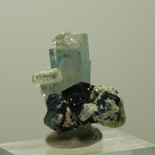 Seltene Aquamarin, Fluorit, Muskovit Stufe Erongo, Namibia 26*22*15mm #14901