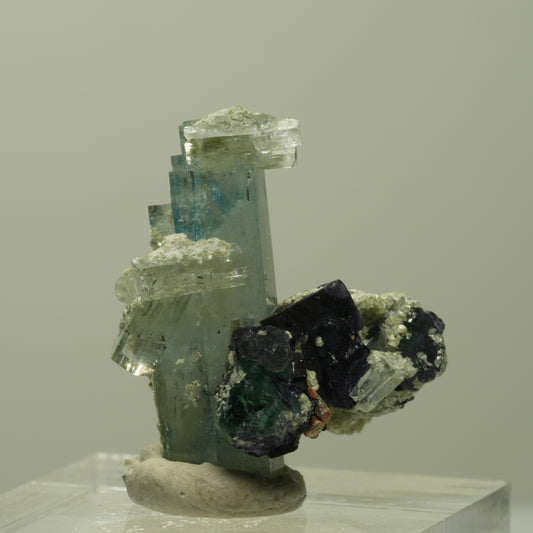 Seltene Aquamarin, Fluorit, Muskovit Stufe Erongo, Namibia 26*22*15mm #14901