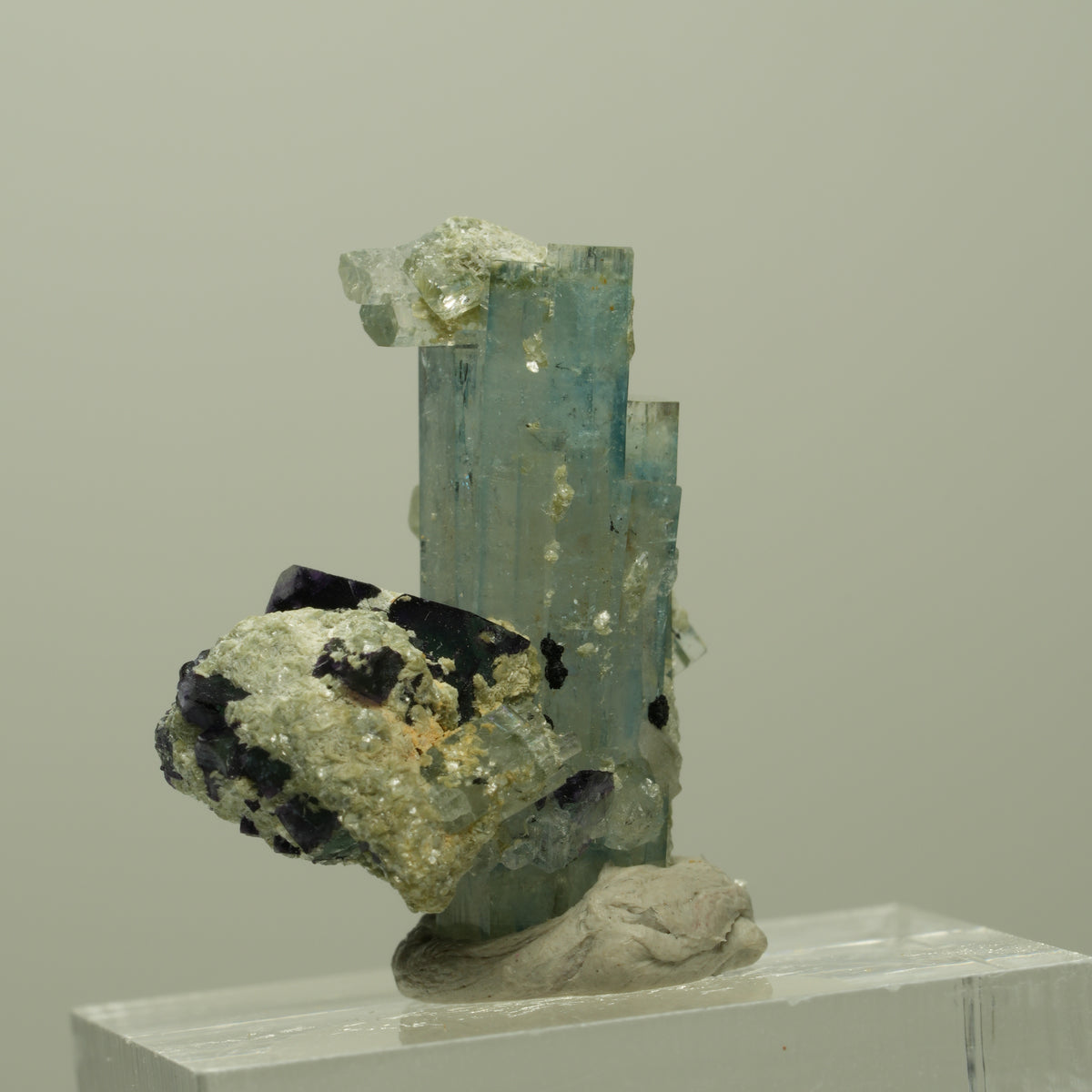 Seltene Aquamarin, Fluorit, Muskovit Stufe Erongo, Namibia 26*22*15mm #14901