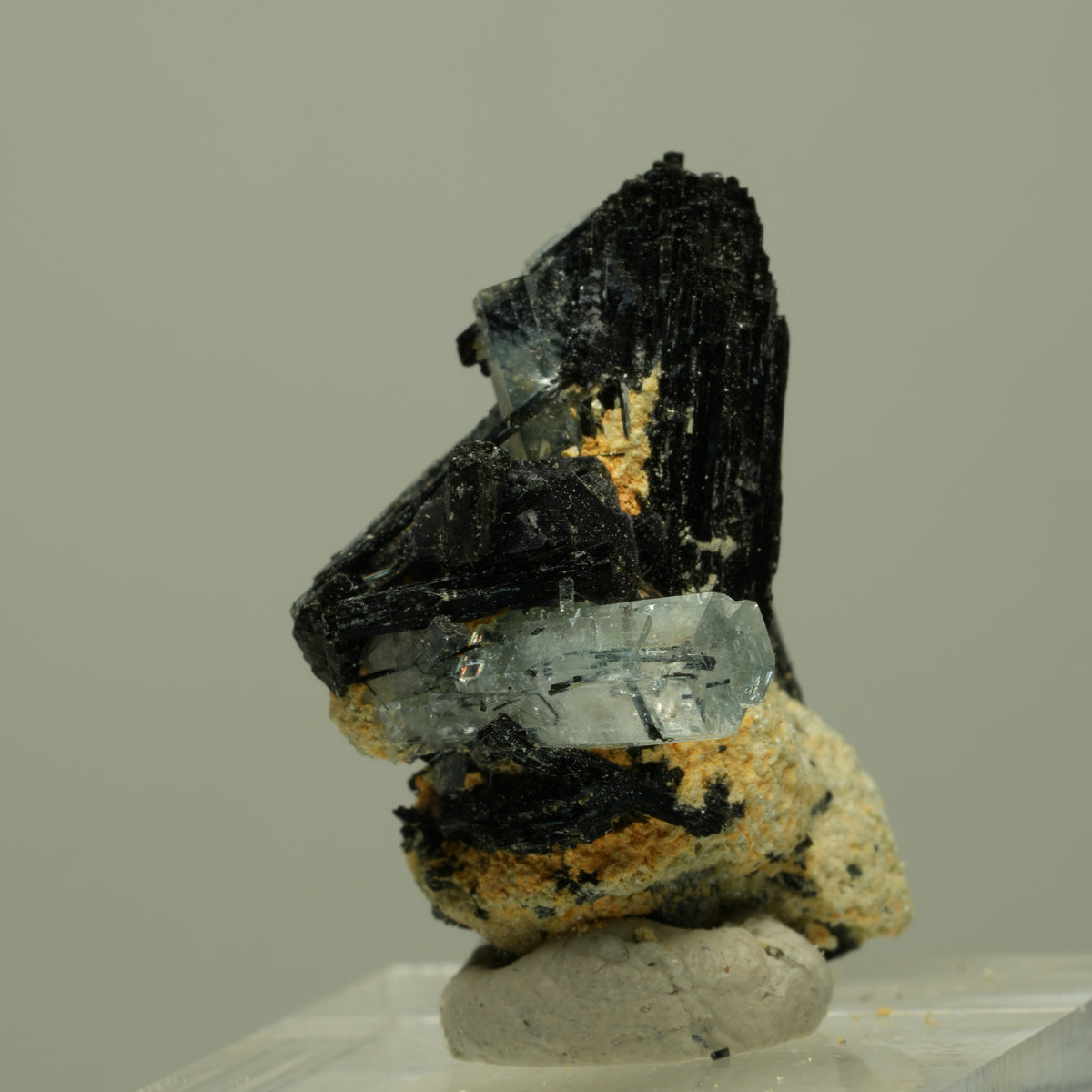 Aquamarin, Schörl Turmalin, Orthoklas, Muskovit Stufe Erongo, Namibia 30*26*25mm #14905