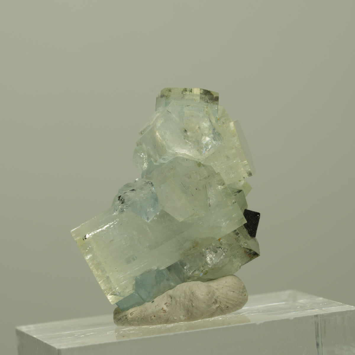 Aquamarin, Fluorit, Schörl Turmalin Stufe Erongo, Namibia 24*16*19mm #14907