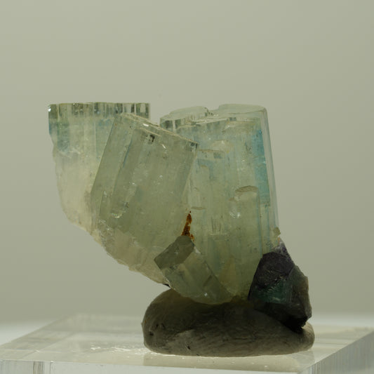 Aquamarin, Fluorit, Schörl Turmalin, Orthoklas Stufe Erongo, Namibia 24*22*17mm #14909