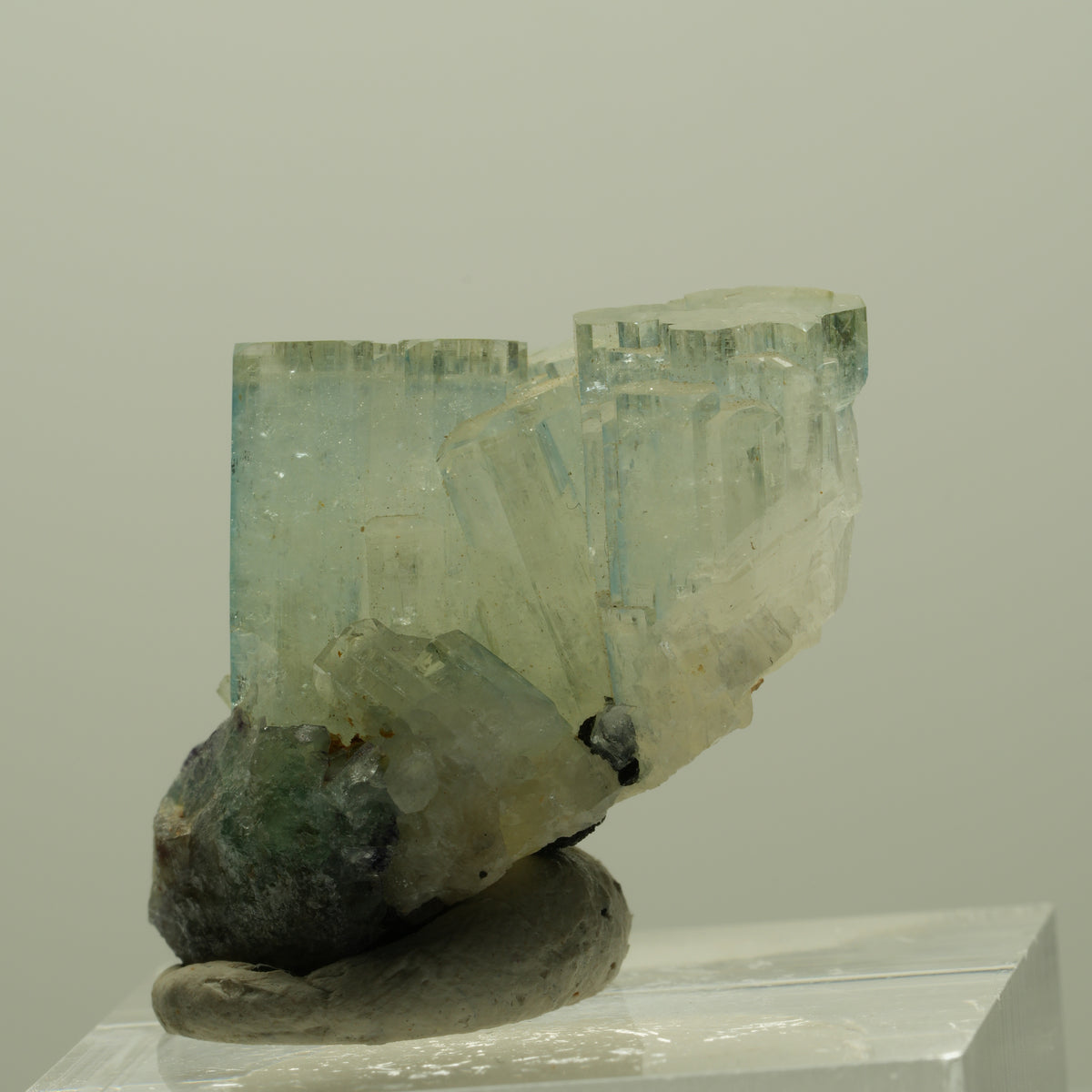 Aquamarin, Fluorit, Schörl Turmalin, Orthoklas Stufe Erongo, Namibia 24*22*17mm #14909