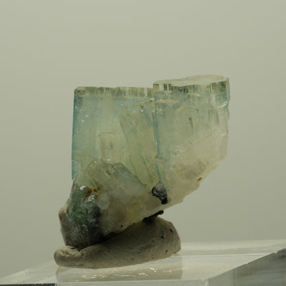 Aquamarin, Fluorit, Schörl Turmalin, Orthoklas Stufe Erongo, Namibia 24*22*17mm #14909