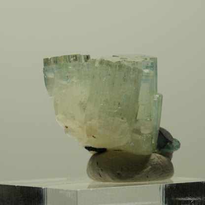 Aquamarin, Fluorit, Schörl Turmalin, Orthoklas Stufe Erongo, Namibia 24*22*17mm #14909