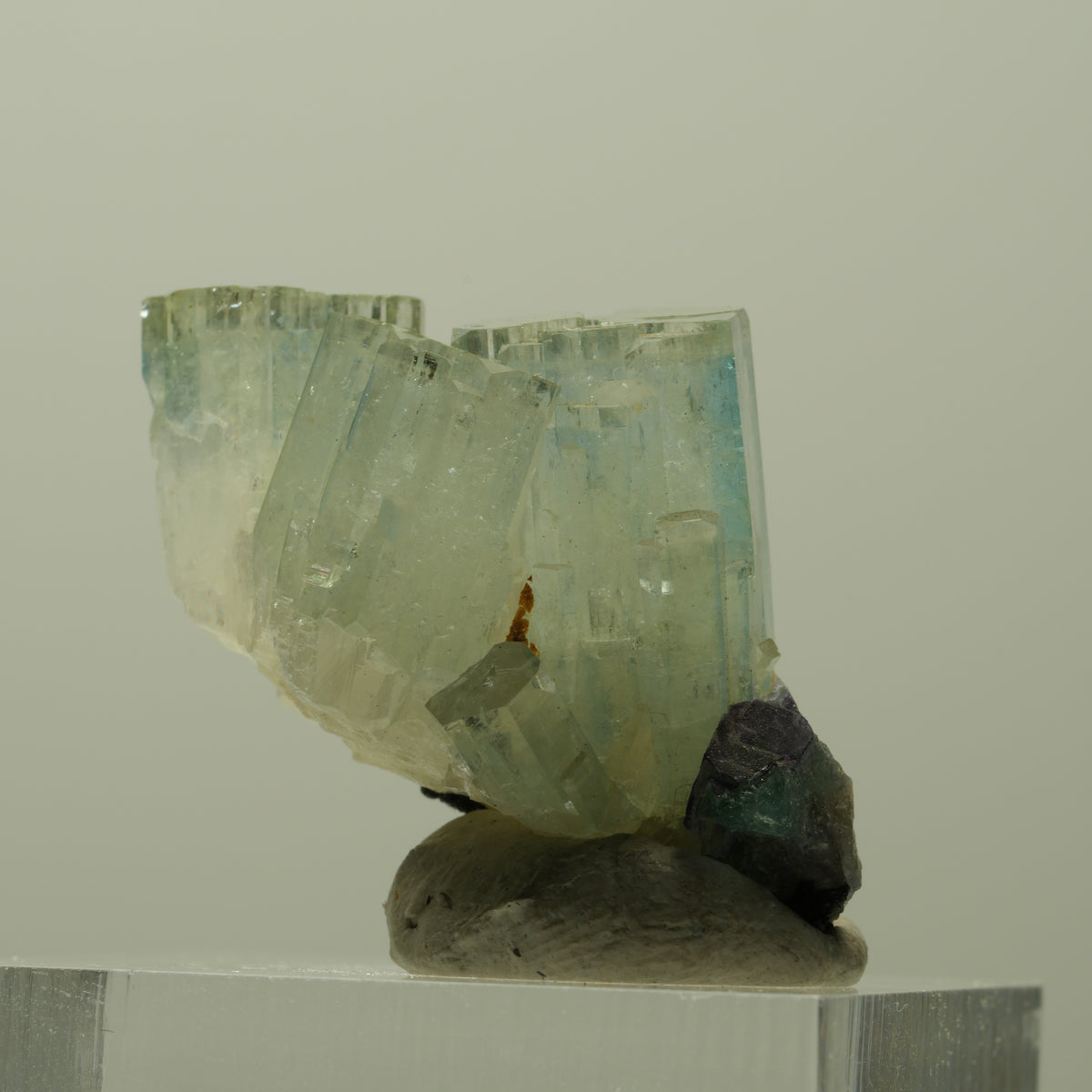 Aquamarin, Fluorit, Schörl Turmalin, Orthoklas Stufe Erongo, Namibia 24*22*17mm #14909