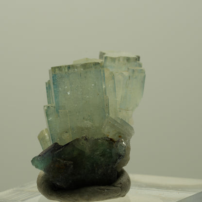 Aquamarin, Fluorit, Schörl Turmalin, Orthoklas Stufe Erongo, Namibia 24*22*17mm #14909