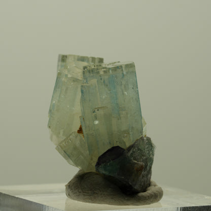 Aquamarin, Fluorit, Schörl Turmalin, Orthoklas Stufe Erongo, Namibia 24*22*17mm #14909