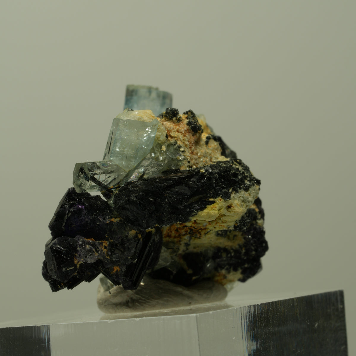 Aquamarin, Fluorit, Schörl Turmalin, Orthoklas, Muskovit Erongo, Namibia 29*25*19mm #14913