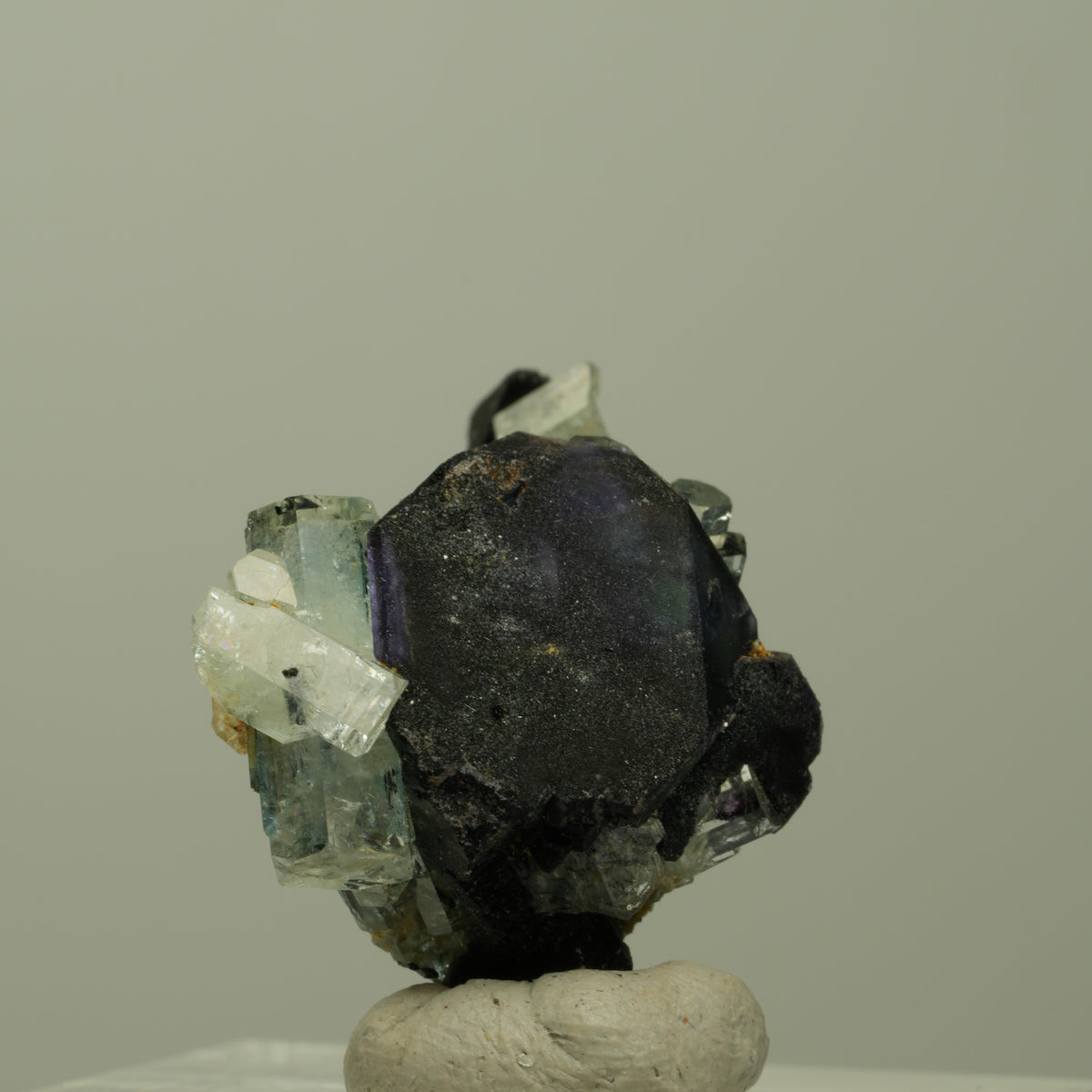 Aquamarin, Fluorit, Schörl Turmalin, Muskovit Stufe Erongo, Namibia 24*23*16mm #14917